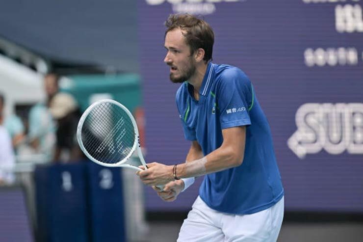 Medvedev trên hành trình lọt vào trận Chung kết tennis ATP Masters thứ 2 trong năm