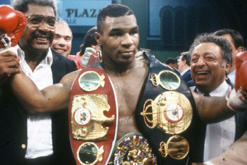 Những huy chương vai dội trong sự nghiệp quyền Anh của Mike Tyson