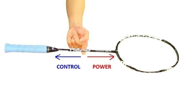 Hướng dẫn cách chọn vợt cầu lông phù hợp